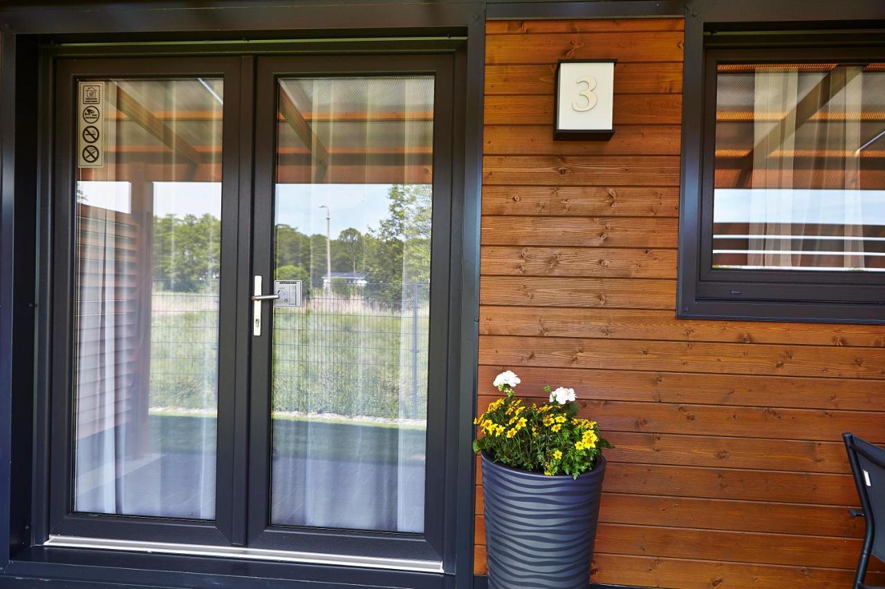 House Family Hotell Dąbki Eksteriør bilde